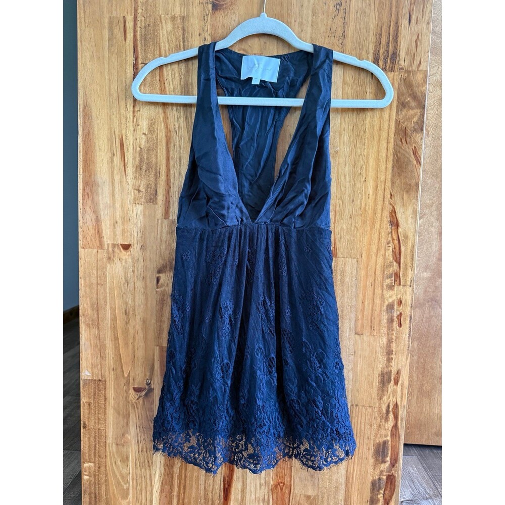 7 For All Mankind Sleeveless Silk & Lace Top Sz. Small Black